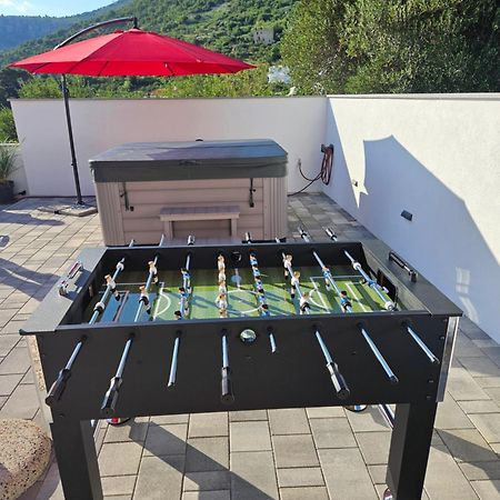 Apartman Koko With Private Jacuzzi Makarska Exterior foto